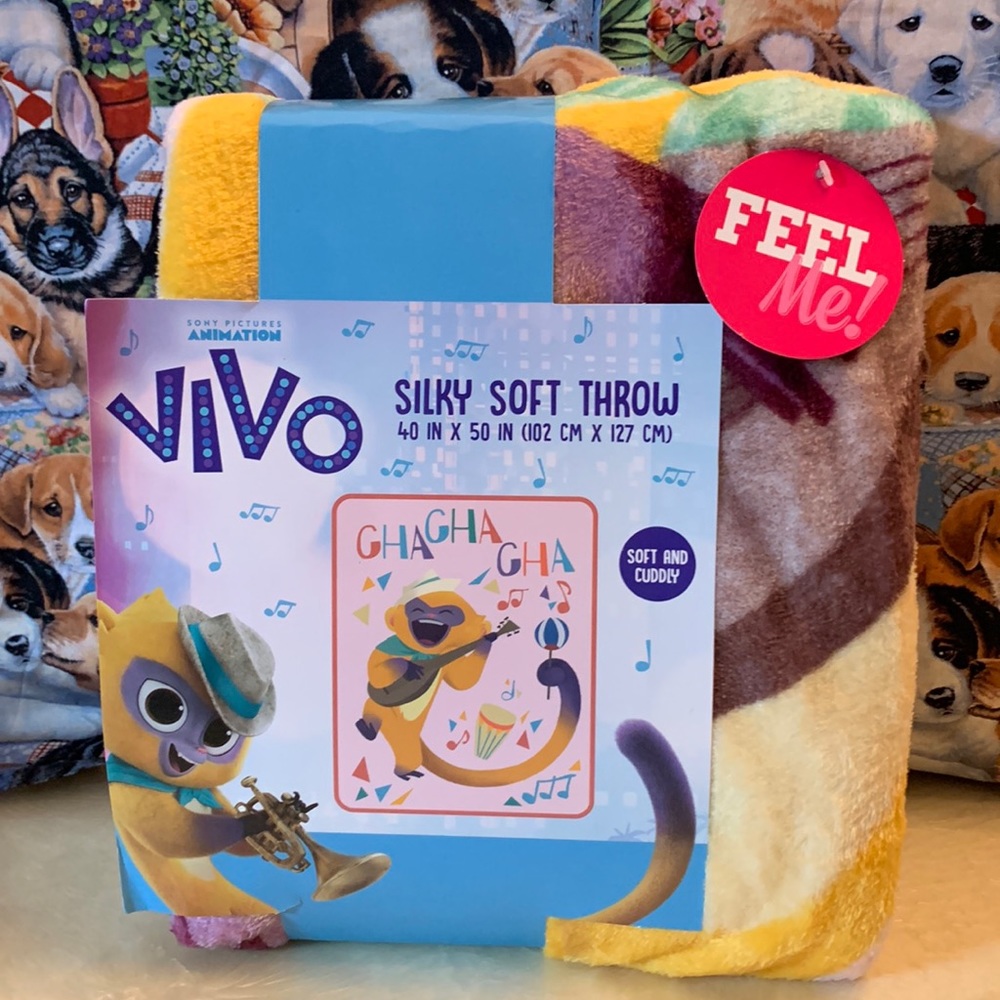 Throw blanket